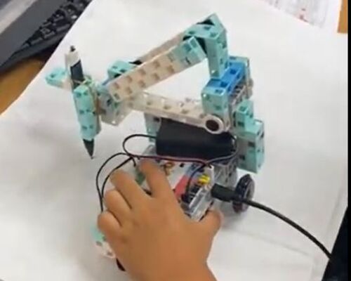 お絵描きロボット